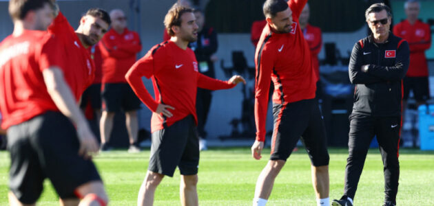 بعد غياب 24 عاماً.. المنتخب التركي يستهل مشواره المونديالي بمواجهة نارية ضد أستراليا