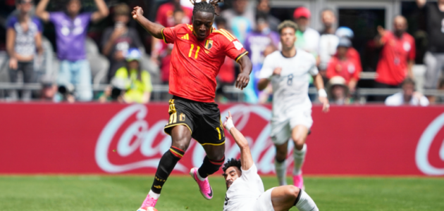 ضربة موجعة لمنتخب بلجيكا.. غياب جيريمي دوكو عن مواجهة إيران الحاسمة في كأس العالم