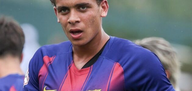 ماركا تتغنى بـ “فرعون الأهداف”.. برشلونة يفعل بند شراء حمزة عبد الكريم من الأهلي
